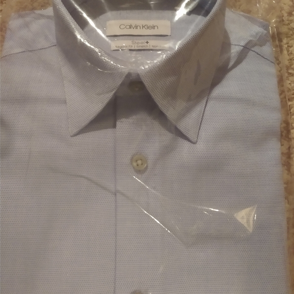 Calvin Klein casual/dress shirt - Picture 2 of 2